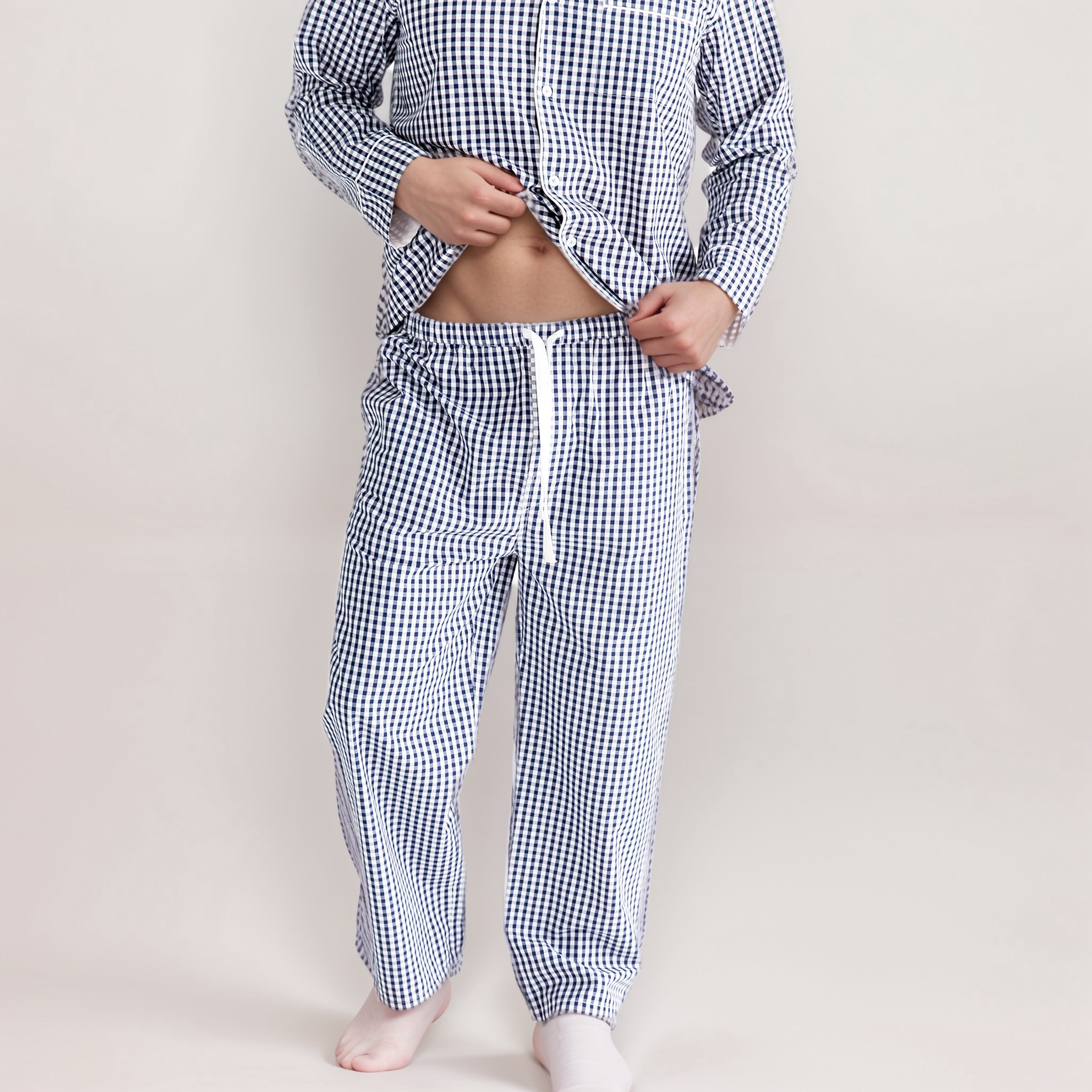 Lightweight and cozy full-length cotton pajamas for men – perfect for all seasons