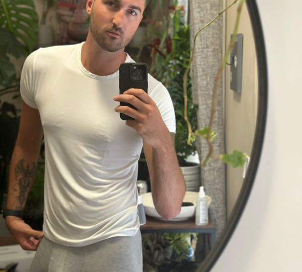 Review of Apex Underwear with Floating Fit, highlighting its ergonomic design, seamless support, and ultimate breathability